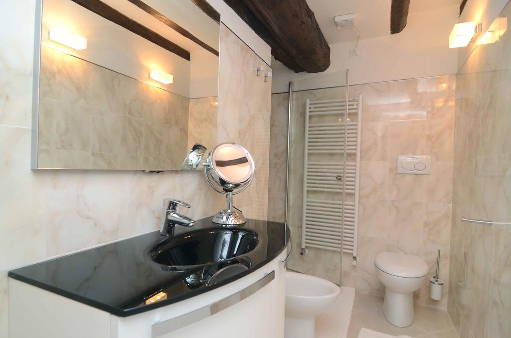 Venice Mirrors المظهر الخارجي الصورة